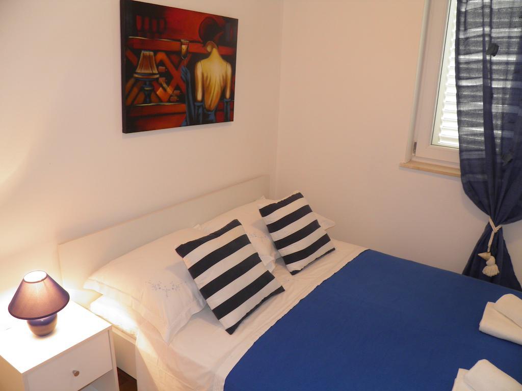 Apartments Perla Dinjiška 部屋 写真