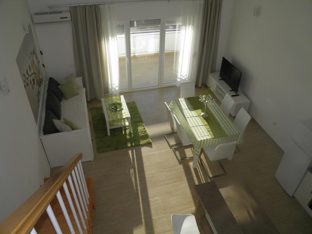 Apartments Perla Dinjiška エクステリア 写真