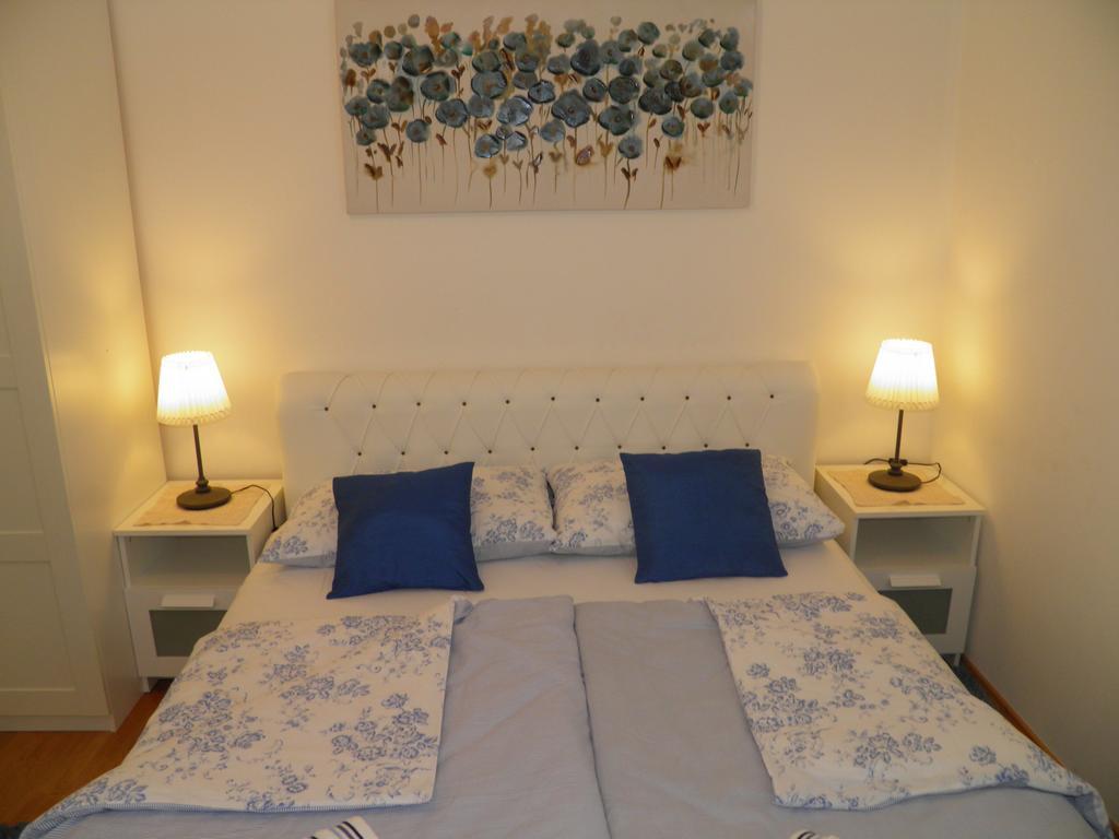 Apartments Perla Dinjiška エクステリア 写真