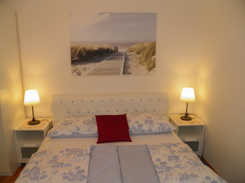 Apartments Perla Dinjiška エクステリア 写真